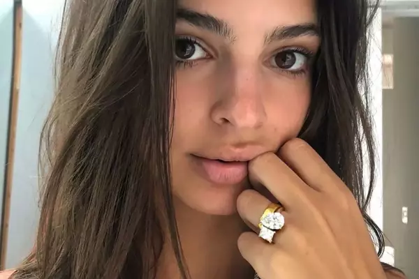 Mastering the Art of Wearing Your Engagement and Wedding Rings