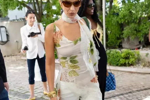 Jimmy Choo's Faiz: The Versatile Summer Heel