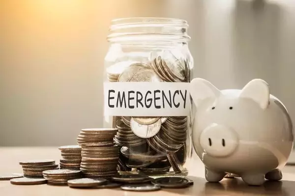 Americans' Emergency Savings: A Tale of Two Realities