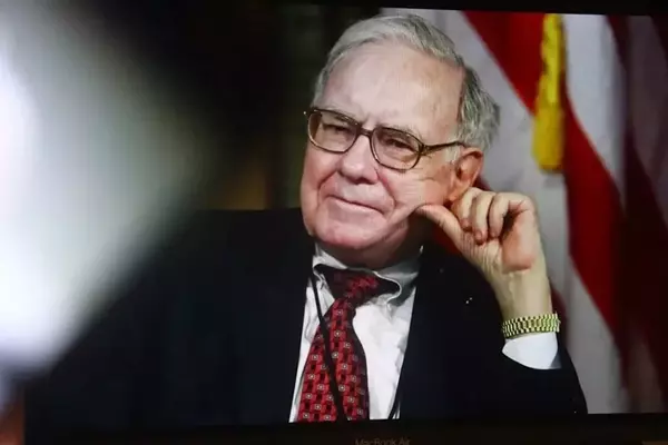 Buffett Claims Ownership of Berkshire's Alphabet Investment