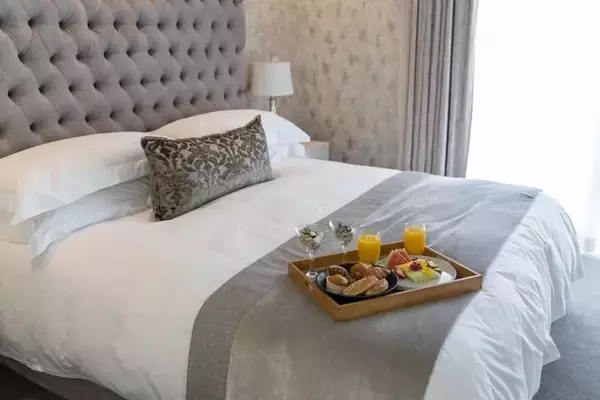 DiamondRock Hospitality: A Hotel REIT with Growth Potential Through Property Enhancements
