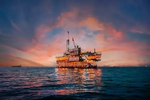 Geopolitical Tensions Drive Oil Prices to New Highs Amid Supply Concerns