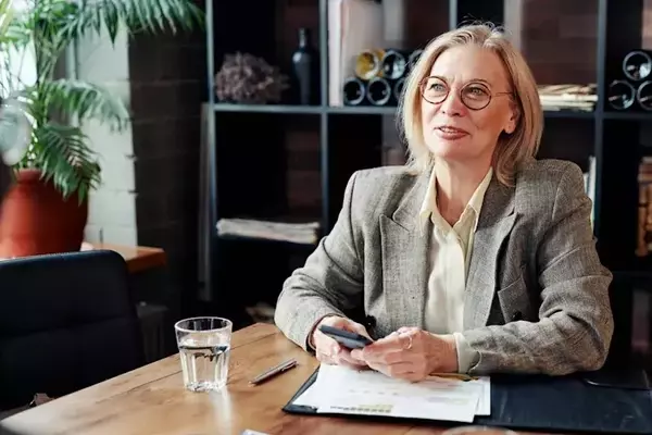 A Lawyer's Triumphant Return: Navigating a Decade-Long Career Break