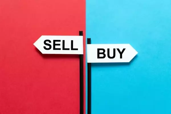 Navigating the AI Investment Landscape: Hyperscalers vs. Semiconductors