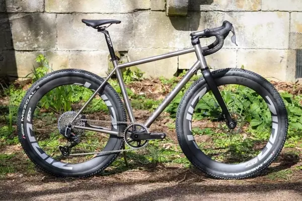 Gloria All Gravel Titanium SRAM Force: A Comprehensive Review