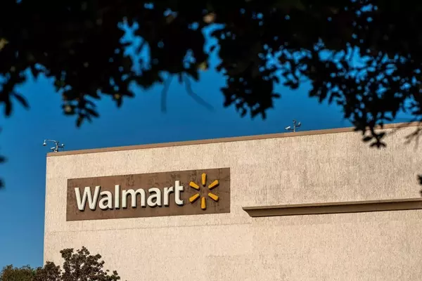 Maximize Your Road Trip Storage with a Discounted Rooftop Cargo Carrier at Walmart
