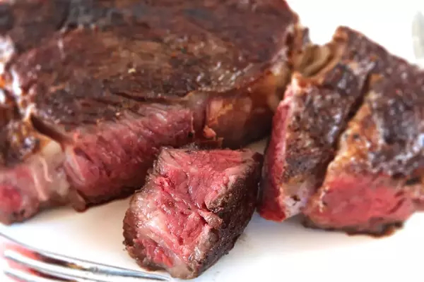 Mastering the Reverse Sear: A Definitive Guide to Perfectly Cooked Steak