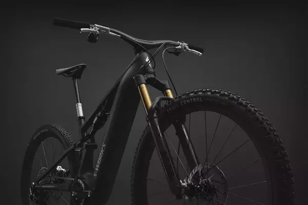 Specialized Unveils Featherlight S-Works Levo R Ultralight E-MTB