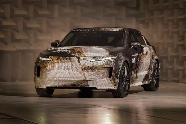 Unveiling the 2028 Land Rover Range Rover GT: A Vision of Electric Luxury