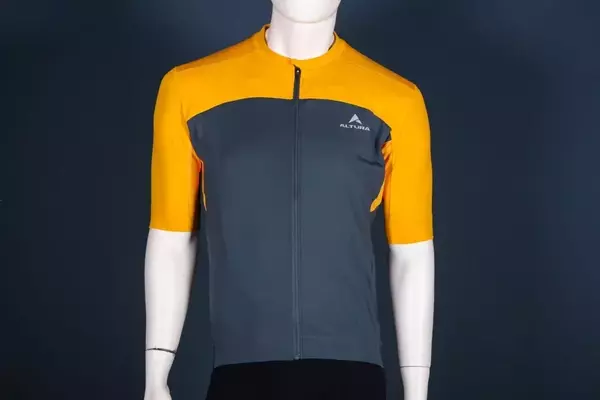 Altura Airstream Men's Short Sleeve Cycling Jersey: A Comprehensive Review