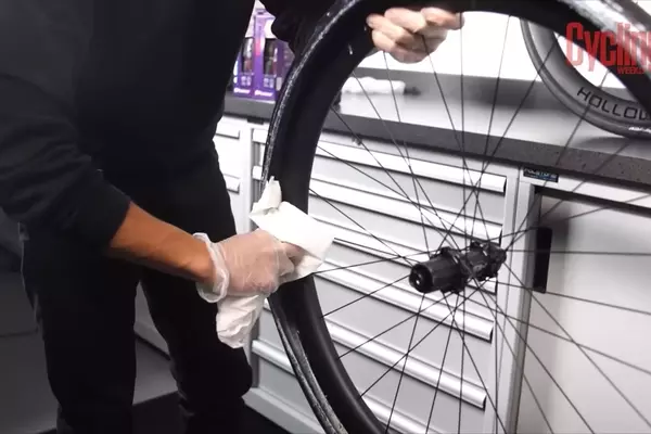 Maintaining Tubeless Bicycle Tires: A Comprehensive Guide to Sealant Replacement