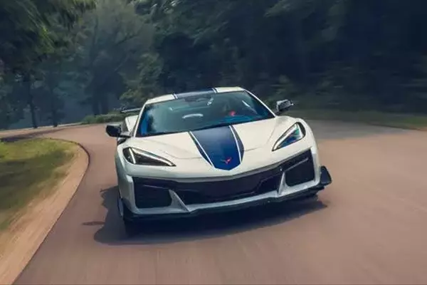 2027 Chevrolet Corvette Grand Sport: A Comprehensive Look at the Revived Icon