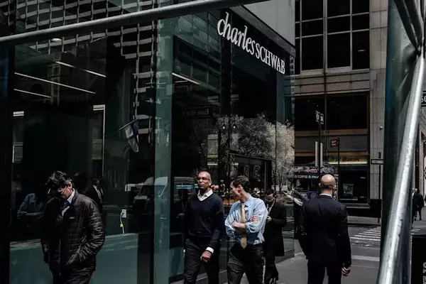Morgan Stanley Reaffirms Bullish Stance on Schwab After Strong Earnings