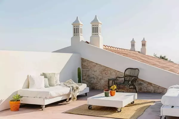 Top Airbnb Selections in Portugal's Algarve Region