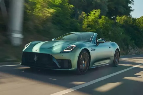 Maserati's 2027 GranCabrio Trofeo: A Refined Grand Tourer