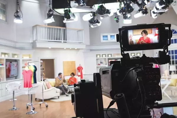 QVC Hosts to Unionize Amid AI Concerns