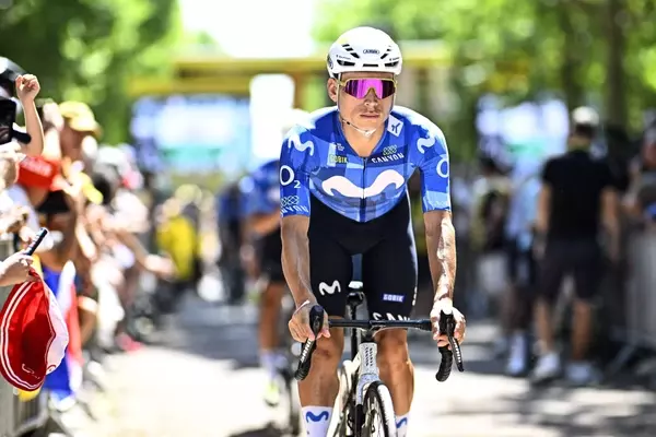 Cyclist Einer Rubio's Tour de France Ends Abruptly After Collision with UAE Team Vehicle