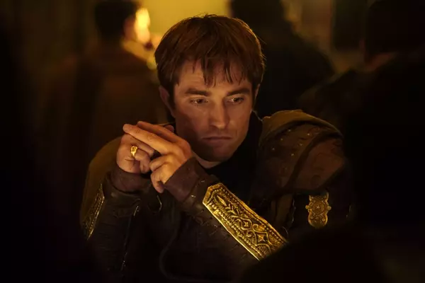 “The Odyssey” surpasses “The Dark Knight” in box office success, sparking debate over its status as a Christopher Nolan masterpiece