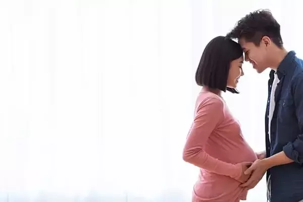 Navigating IVF Debt: A Couple's Financial Ordeal While Awaiting Their Baby