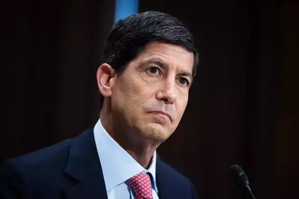 Federal Reserve's Tightrope Walk: Rate Decisions Amidst Economic Crosscurrents