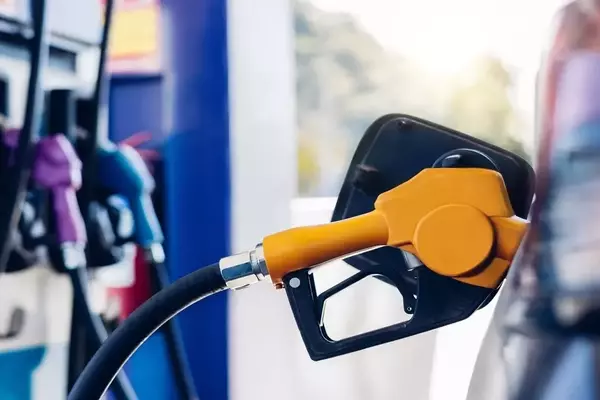 Gasoline Prices Surge for Third Consecutive Week, Reaching Two-Month High