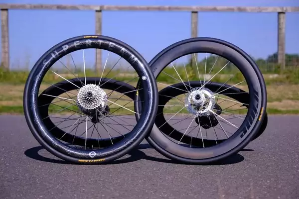 Carbon Spokes: Revolutionizing Road Wheelsets for Enhanced Performance