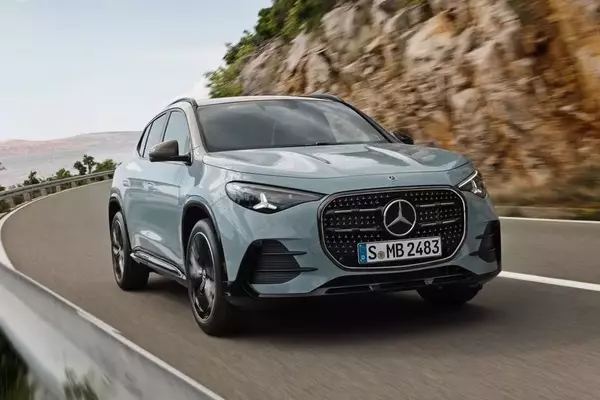 The All-New 2028 Mercedes-Benz GLA-Class: A Hybrid Evolution