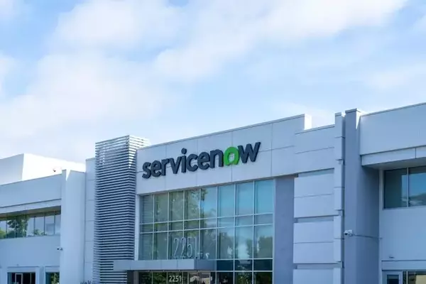 ServiceNow: Strong Growth Prospects and Strategic AI Integration Drive Increased Valuation