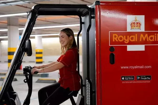 Royal Mail Introduces 'Golf-Buggy' Style E-Bikes and Cycling World Updates
