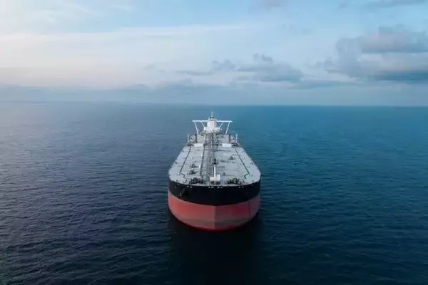 Global Commodity Markets Under Pressure: Oil, Gold, and Wheat Face Headwinds