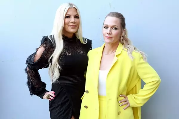 Tori Spelling Departs 'Beverly Hills, 90210' Rewatch Podcast