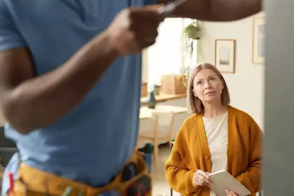 Navigating Major Home Repairs: Cash vs. Borrowing