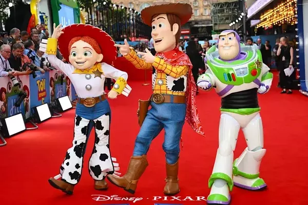 Disney's Fiscal Q3 Earnings Exceed Forecasts, Driven by Experiences and Strategic Divestment