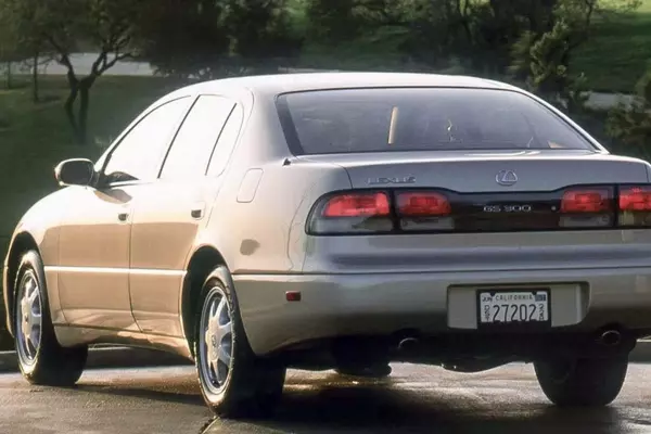 The Enduring Appeal of the 1994 Lexus GS300: A Blend of Luxury and Performance