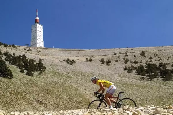 Mont Ventoux: A New Chapter for Women's Cycling in the Tour de France Femmes