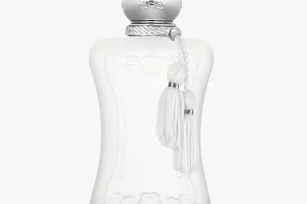 A Curated Guide to the Finest Fragrances for Women