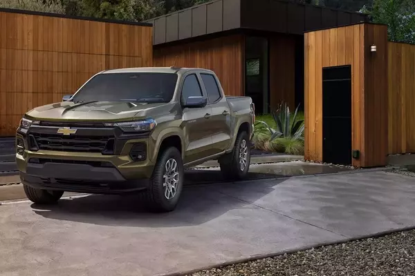 Midsize Truck Showdown: Ranger, Colorado, and Canyon Value Comparison