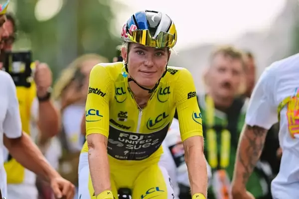 Demi Vollering's Mental and Physical Dominance at Tour de France Femmes