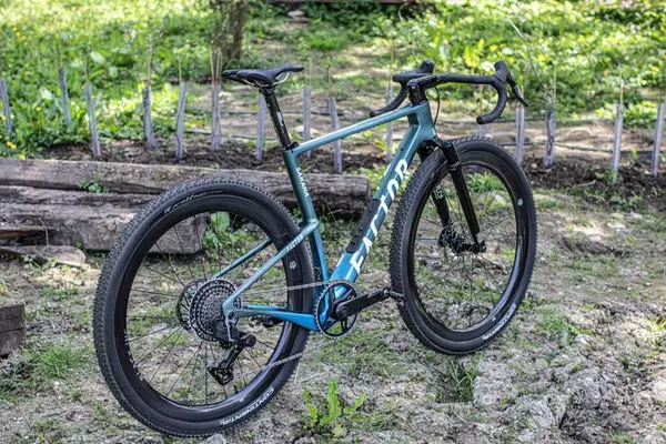 Factor Sarana Gravel Bike: A Comprehensive Review of Its Design, Performance, and Value