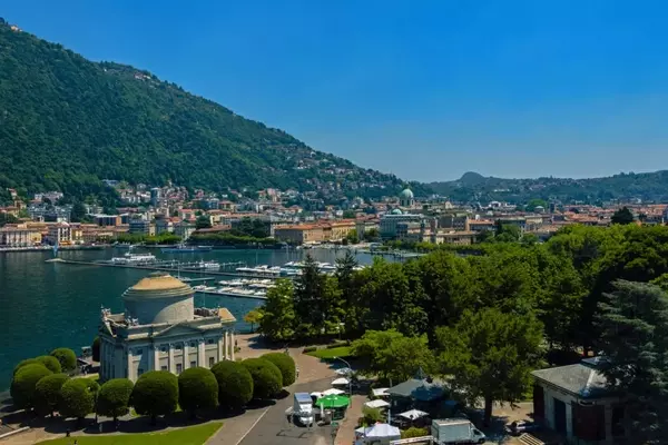 Como Mayor's Controversial Cycle Ban Sparks Public Outcry and Protest