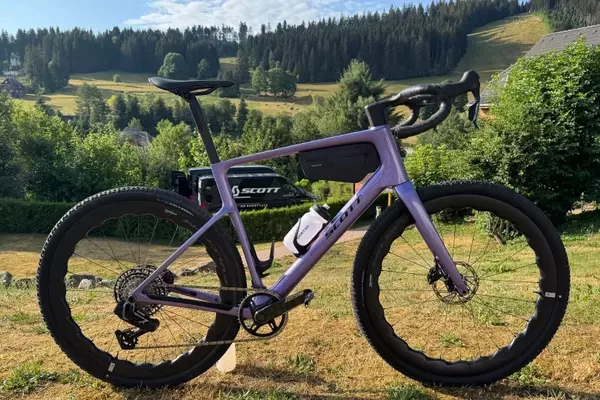 Scott Addict Gravel: A New Era of Comfort and Adventure on Two Wheels