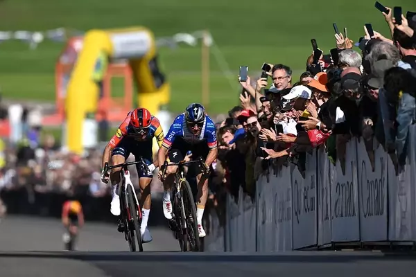 Remco Evenepoel's Dominance in GP Quebec Sets Stage for World Championships