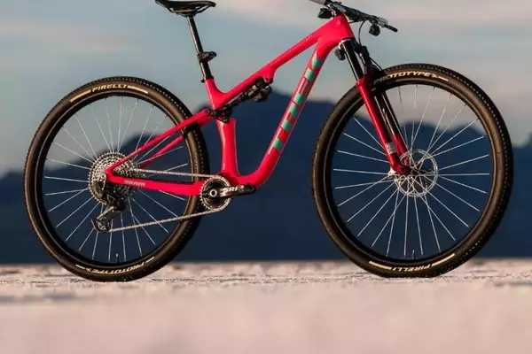 Trek's New 32-inch Wheel Mountain Bike for World Cup: An Initial Look