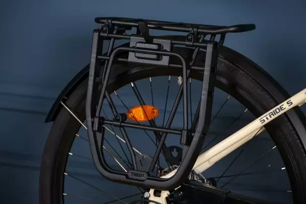 Thule InLock Universal Panel Review: A Versatile and Secure Cycling Luggage Solution