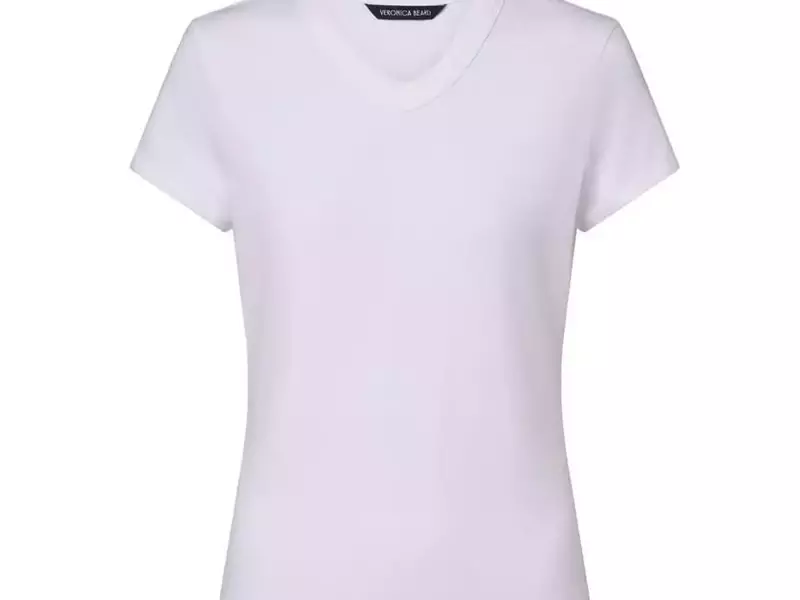 Seamless Style: Mastering the Transition from Summer to Autumn Wardrobe
