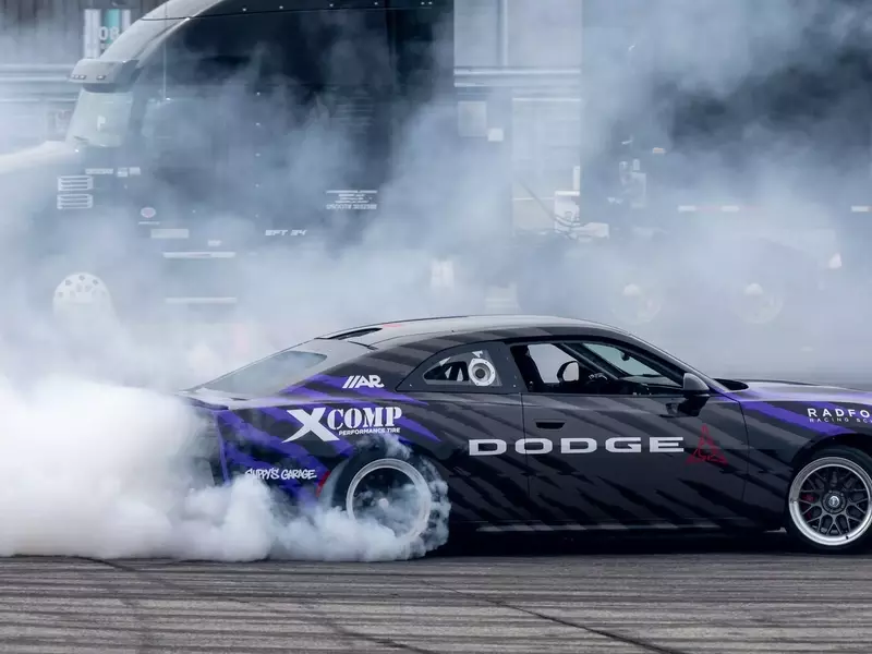 Dodge Unveils High-Performance Manual Chargers for Drifting